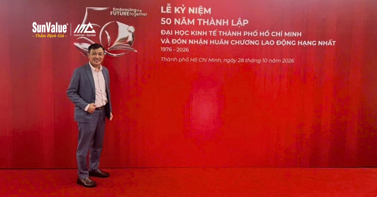Thẩm định Quốc tế Đông Dương vinh dự tham dự lễ kỷ niệm 50 năm UEH