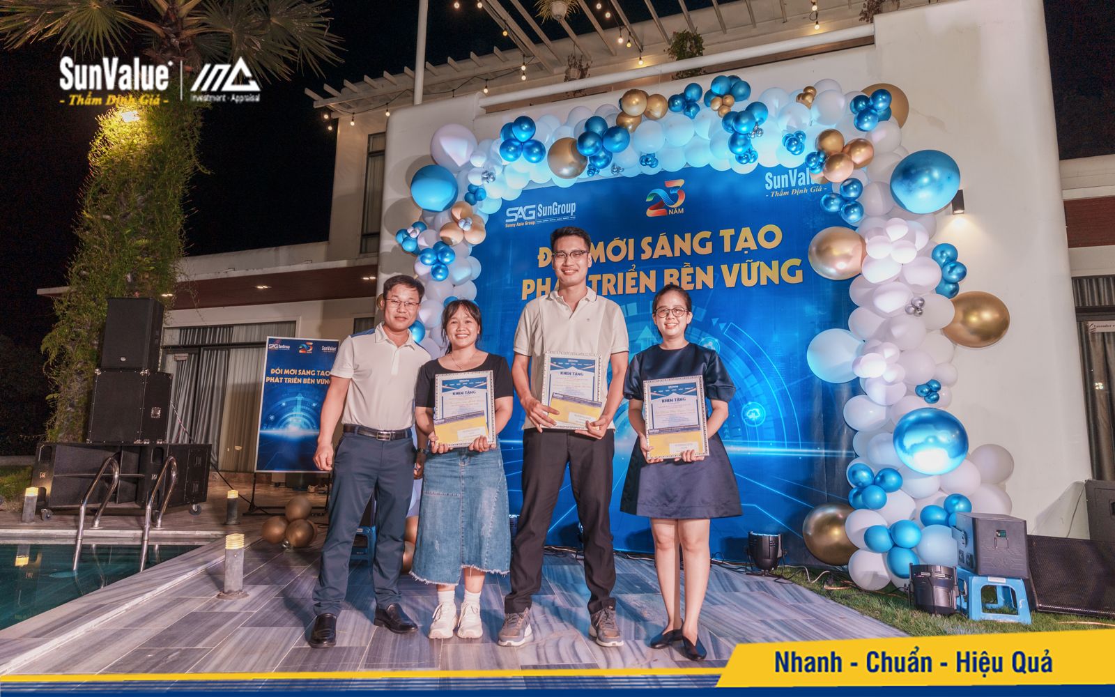 Trao giải quản lý kinh doanh xuất sắc nhất 6 tháng đầu năm