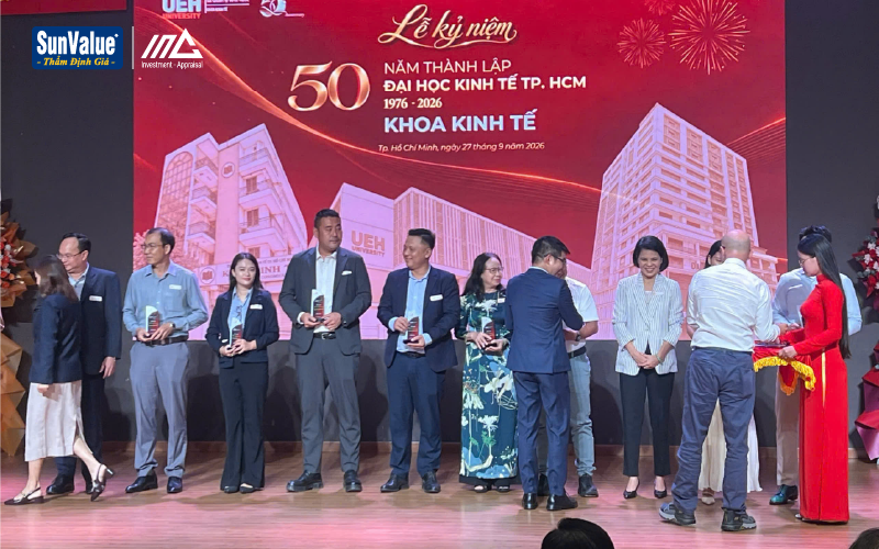 Sự hiện diện của TS. Trương Thái Sơn tại Lễ kỷ niệm 50 năm Khoa Kinh tế