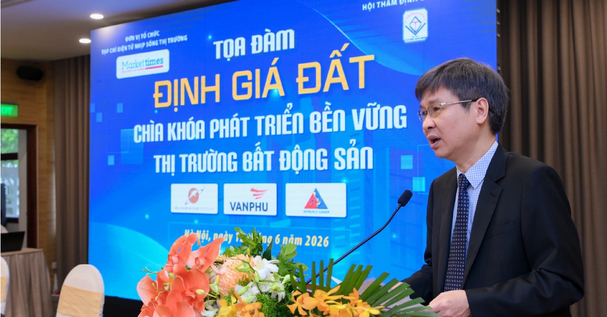 Tại tọa đàm, nhiều chuyên gia đã phân tích những thách thức đặt ra đối với công tác định giá đất